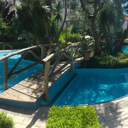 Sorrento Home E Flat Park And Pool Bagian luar foto