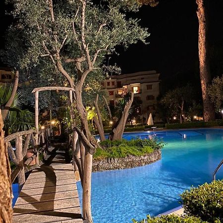 Sorrento Home E Flat Park And Pool Bagian luar foto