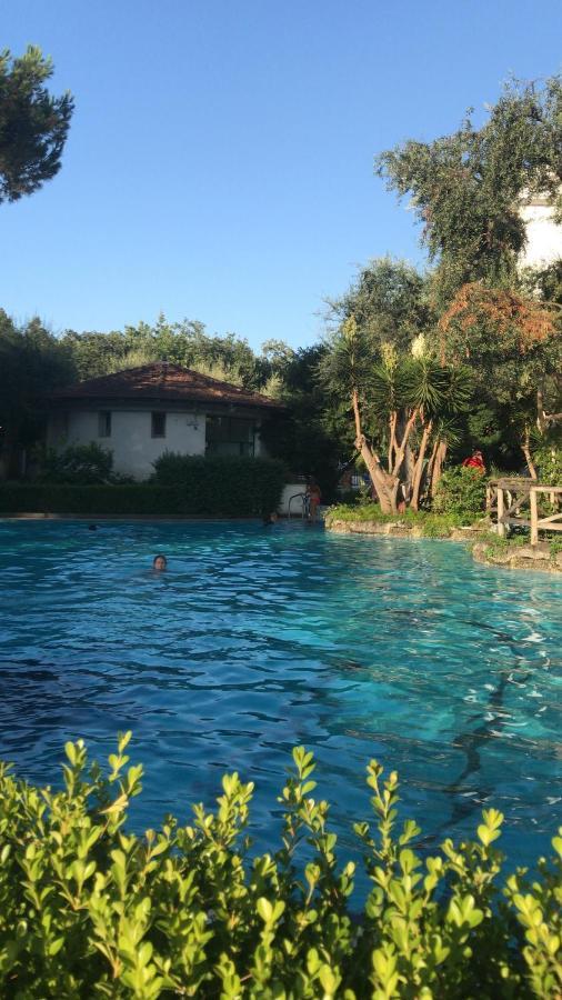Sorrento Home E Flat Park And Pool Bagian luar foto