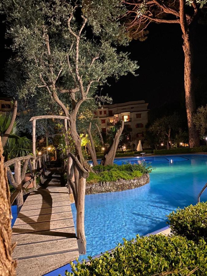 Sorrento Home E Flat Park And Pool Bagian luar foto