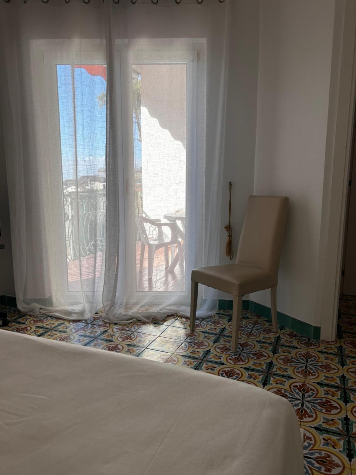 Sorrento Home E Flat Park And Pool Bagian luar foto